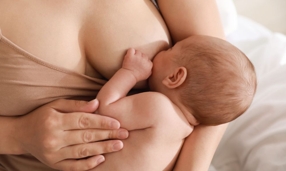 Ako podporiť tvorbu materského mlieka Poradca pre dojčiace mamičky 