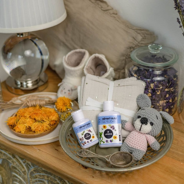 LEROS BIO DETSKÝ OLEJ POKOJNÉ BRUŠKO s materinou dúškou a kôprom 1x60 ml