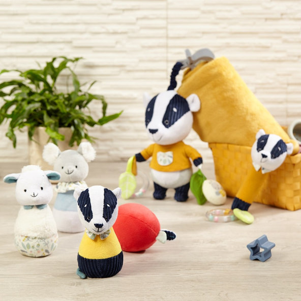 BABYONO Hračka pískacia s hrkalkou jazvec Edmund, 3m+