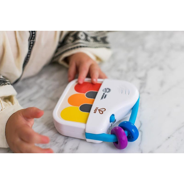 BABY EINSTEIN Hračka drevená hudobná mini klavír Magic Touch HAPE 3m+