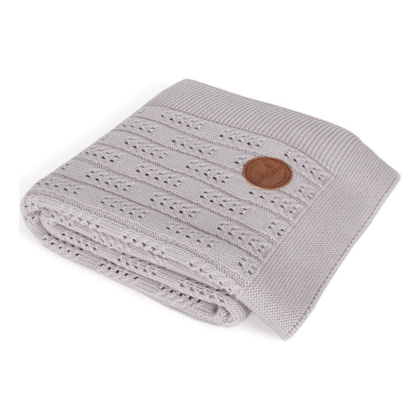 CEBA Deka pletená v darčekovom balení 90 x 90 šedá rybia kosť