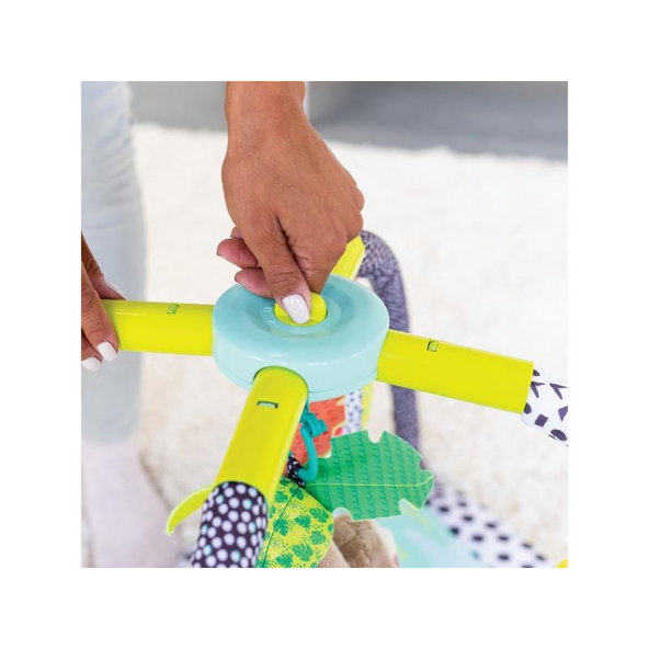 INFANTINO Hracia deka s hrazdou a vankúšikom 4v1 Twist & Fold