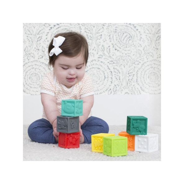 INFANTINO Kocky Squeeze & Stack 8 ks