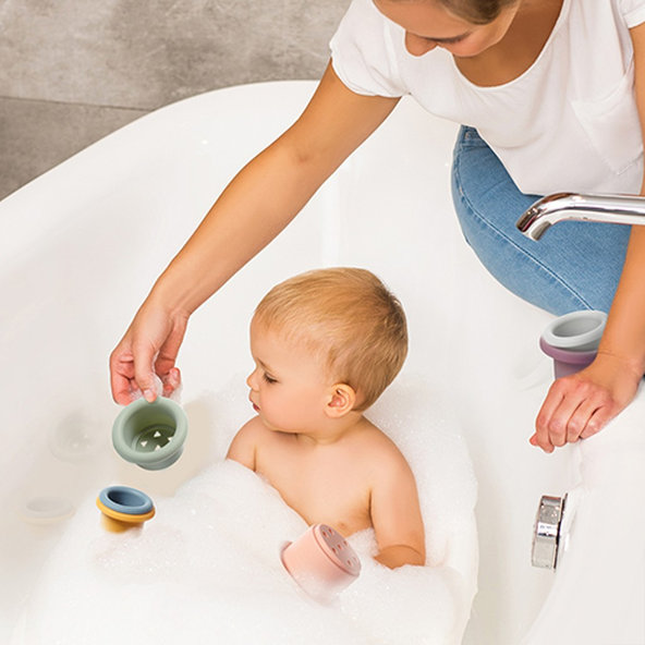 BABYONO Hračka stohovacie poháriky silikónové 3m+