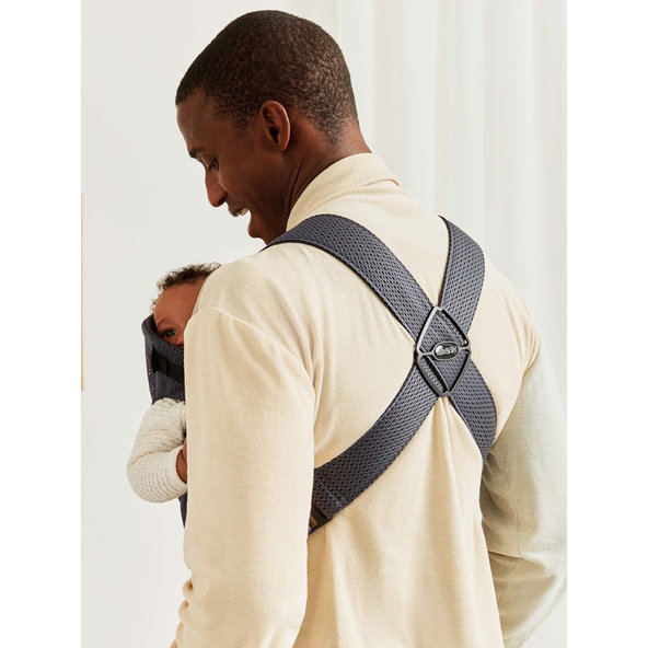 BABYBJÖRN Nosič Mini Anthracite mesh
