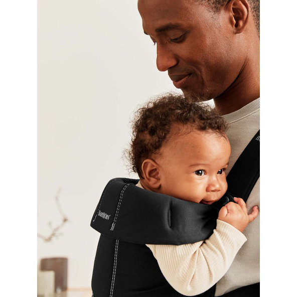 BABYBJÖRN Nosič Mini Black cotton