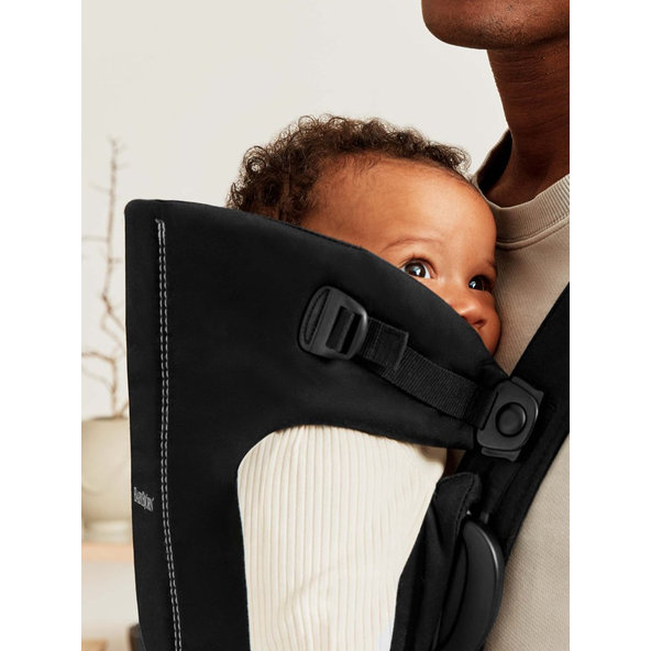 BABYBJÖRN Nosič Mini Black cotton