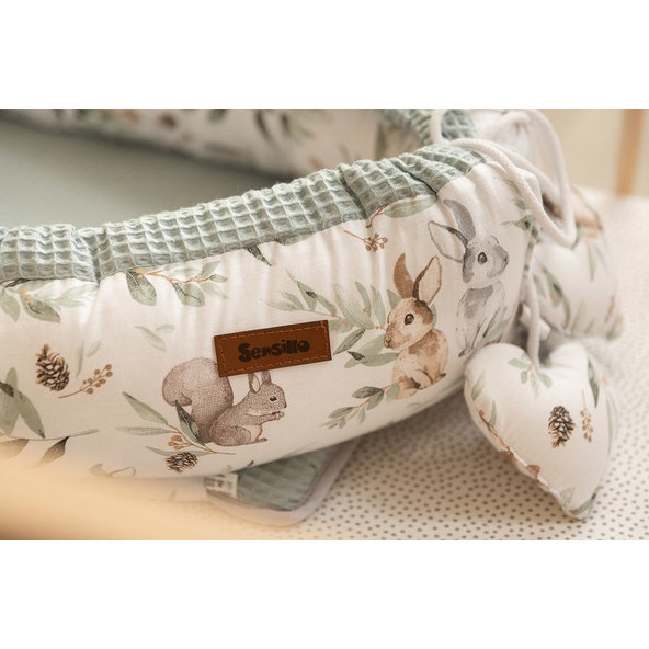 SENSILLO Hniezdo pre bábätko waffle FOREST ADVENTURE 80x45 cm