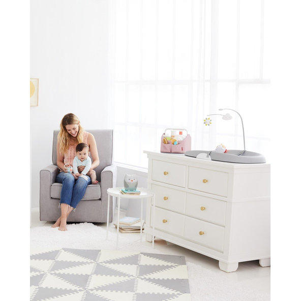 SKIP HOP Organizér s osvetlením na hygienické potreby Pink