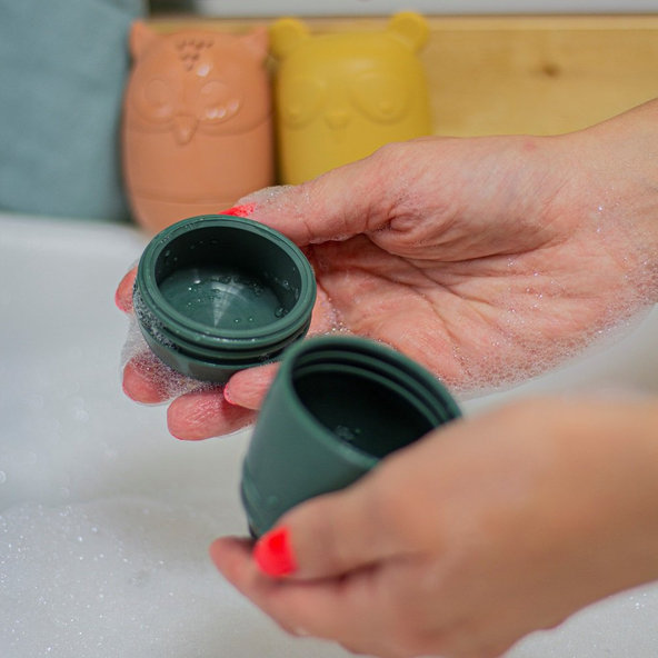 PETITE&MARS Hračky silikónové do vany AMIGOS 4 ks 6m+