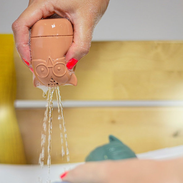 PETITE&MARS Hračky silikónové do vany AMIGOS 4 ks 6m+