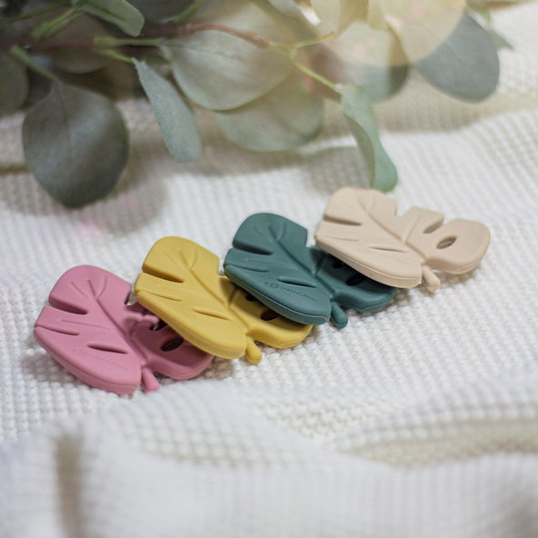 PETITE&MARS Hryzačka silikónová TAKE&MATCH Intense Ochre 0m+