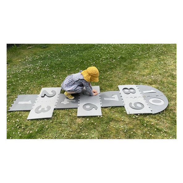 BABYDAN Panák skákací - podložka puzzle 90x90 cm