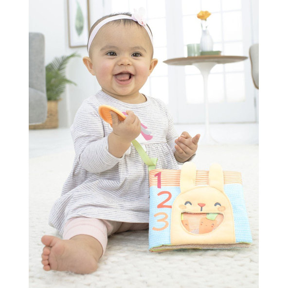 SKIP HOP Textilná edukačná knižka na C krúžku, 0+