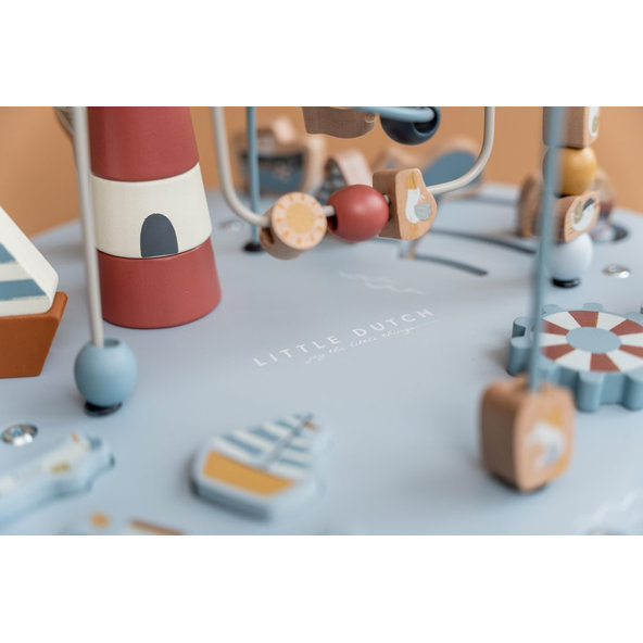 LITTLE DUTCH Stolík s aktivitami Námornícky záliv