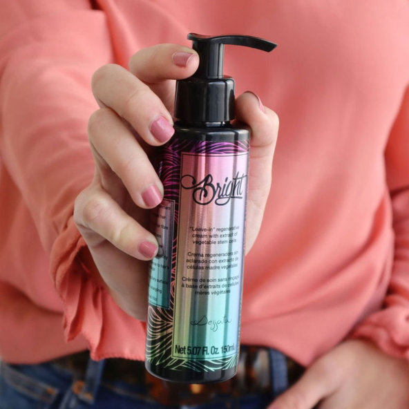 Bezoplachová regeneračná ošetrujúca vlasová maska Bright Dessata 150ml