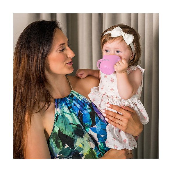 BABYONO Hrnček ergonomický s uškami 120 ml fialový 6m