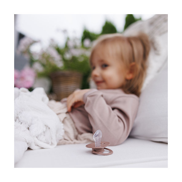 BABYONO Cumlíky silikónové anatomické 18m+ 2 ks