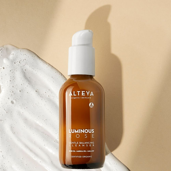 Jemne harmonizujúce pleťové mlieko Luminous Rose Alteya Organics 120ml