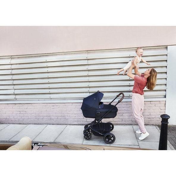 EASYWALKER Kočík športový Harvey3 Premium Jet Black