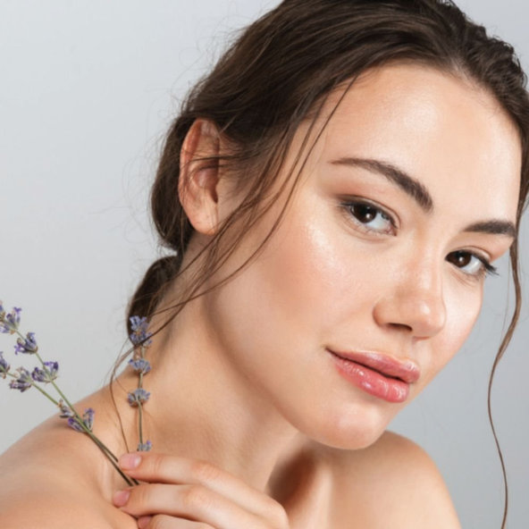 Micelárna čistiaca voda s organickým levanduľovým olejom Lavender 200ml