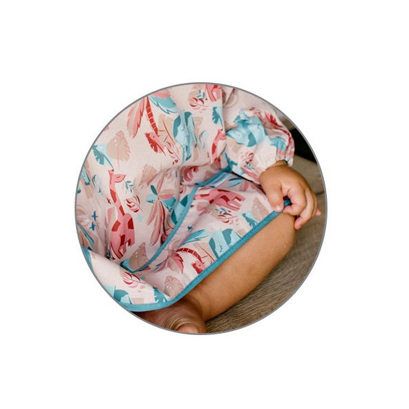 BABYONO Podbradník s dlhým rukávom Jungle, 35 x 52cm, 6m+