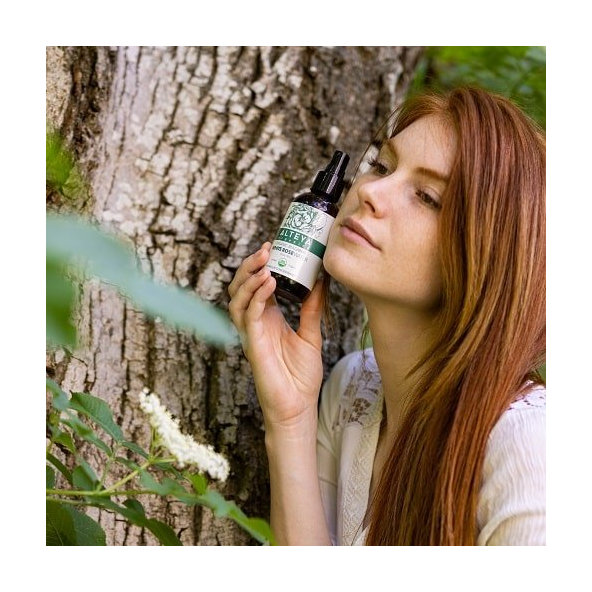 Alteya Ružová voda z bielej ruže bio v skle 60 ml