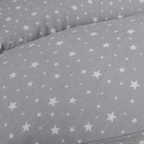 CEBA Vankúš na dojčenie HUGGY (150x60x37) Basic Grey Stars