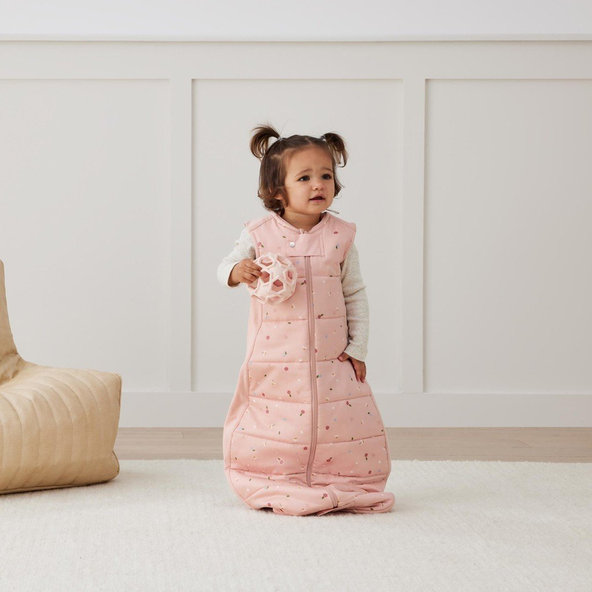 ERGOPOUCH Vak na spanie organická bavlna Sheeting Daisies 8-24 m, 8-14 kg, 2,5 tog