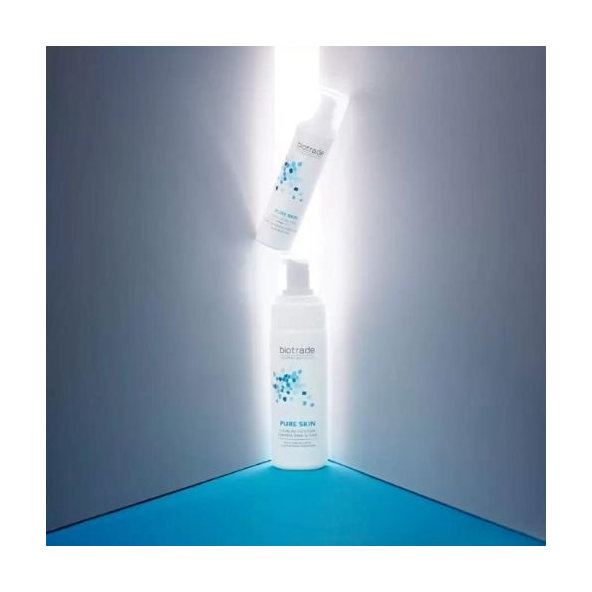 Exfoliačné tonikum na rozšírené póry a čierne bodky Pure skin Biotrade 60ml