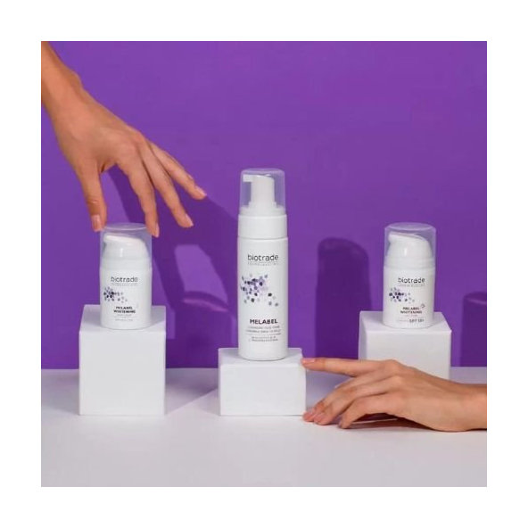 Zosvetľujúci denný krém na pleť s SPF 50+ Melabel Biotrade 50ml