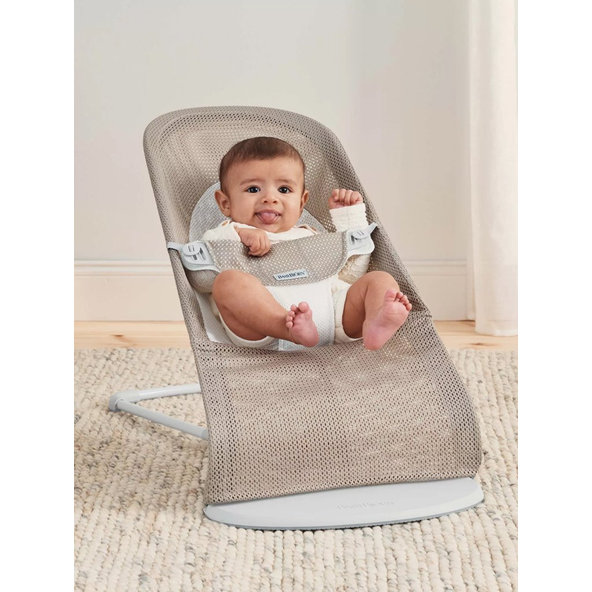 BABYBJÖRN Lehátko Balance Soft Grey Beige/White mesh, svetlá šedá konštrukcia