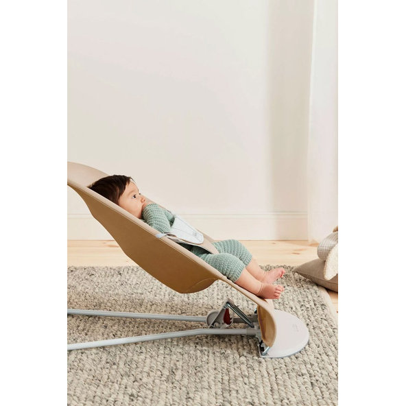 BABYBJÖRN Lehátko Balance Soft Woven Beige/ grey Jersey, svetlá konštrukcia