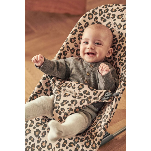 BABYBJÖRN Lehátko Bliss Beige Leopard print cotton, tmavá šedá konštrukcia