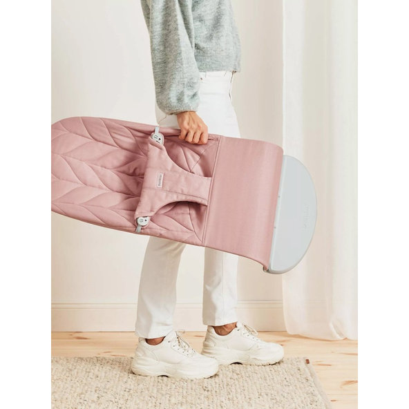 BABYBJÖRN Lehátko Bliss Dusty pink cotton Petal, svetlá šedá konštrukcia