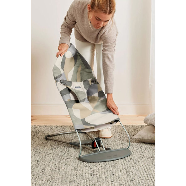 BABYBJÖRN Lehátko Bliss Print Khaki green cotton, tmavá šedá konštrukcia