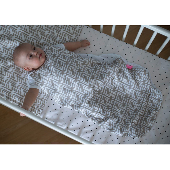 MOTHERHOOD Vankúš klin Beige Classics new 60x45x9 cm, 0-6 m