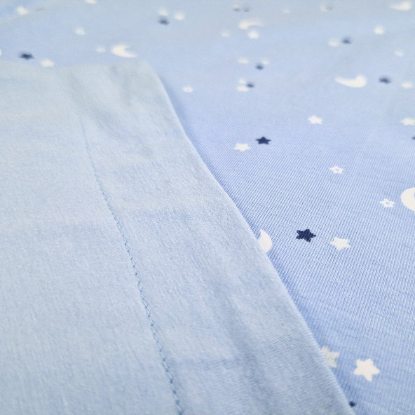 LITTLE ANGEL Deka dvojitá tenká BIO Outlast® 70x100cm sv.modrá hviezdičky/sv.modrá