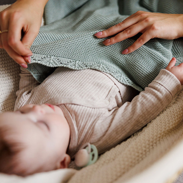 BABYONO Deka pletená bambusová Green 75 x 100 cm