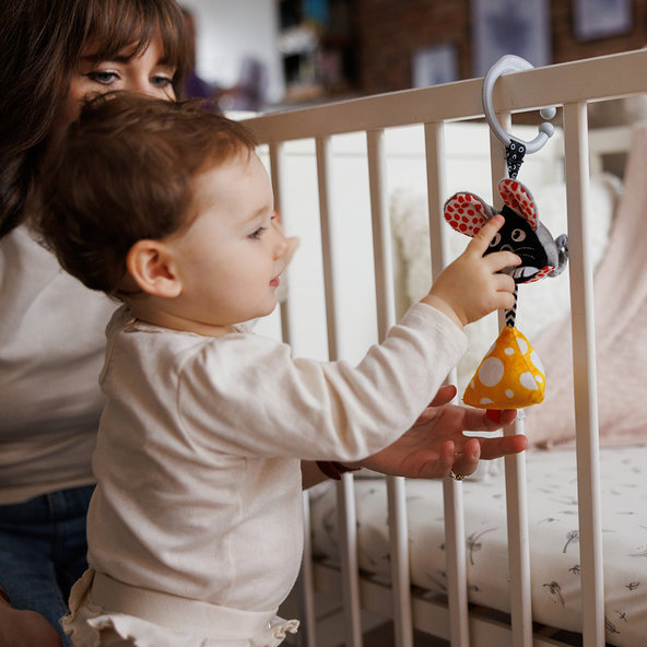 BABYONO Hračka závesná kontrastná na C krúžku Mouse 0 m+