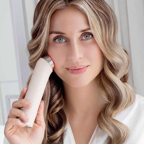 NENO Beauty multifunkčný prístroj na tvár s mikroprúdmi