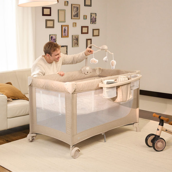 KINDERKRAFT Postieľka cestovná s príslušenstvom Leody Up Beige
