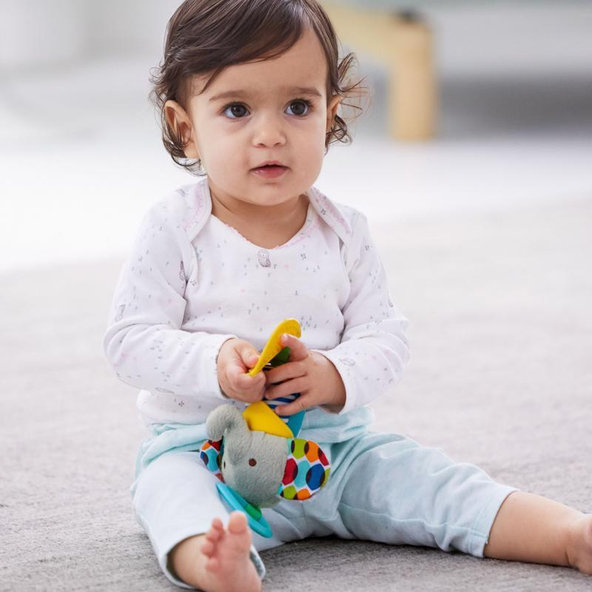 SKIP HOP Hračka na C krúžku Bandana Buddies Malý slon 0m+