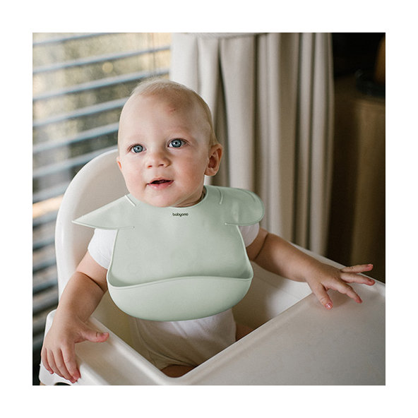 BABYONO Podbradník silikónový - Sage 1ks