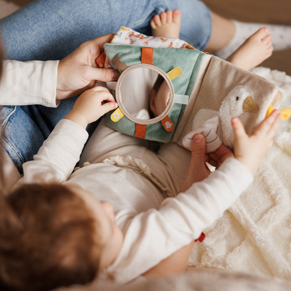 BABYONO Knižka senzorická Cow Bingo 0m+ 1ks