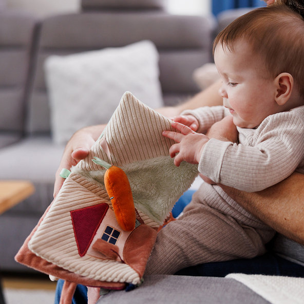 BABYONO Knižka senzorická Rabbit Karo 0m+ 1 ks