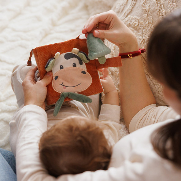 BABYONO Knižka senzorická Cow Bingo 0m+ 1ks