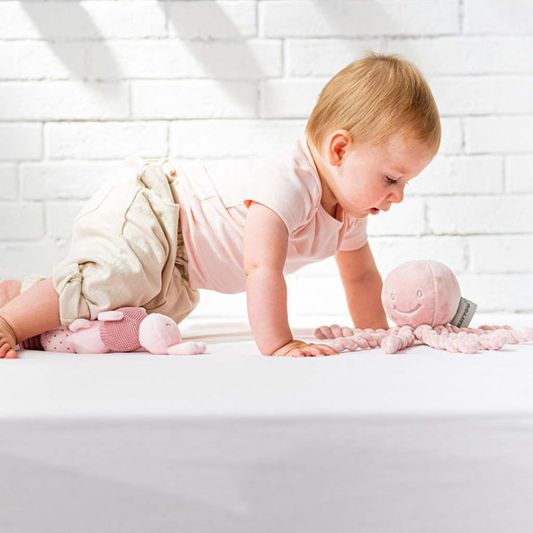 NATTOU Prvá hrajúca hračka pre bábätka chobotnička PIU PIU Lapidou old pink/light pink 0m+