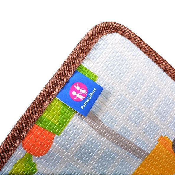 PETITE&MARS Podložka na hranie Joy 180 x 150 x 1 cm