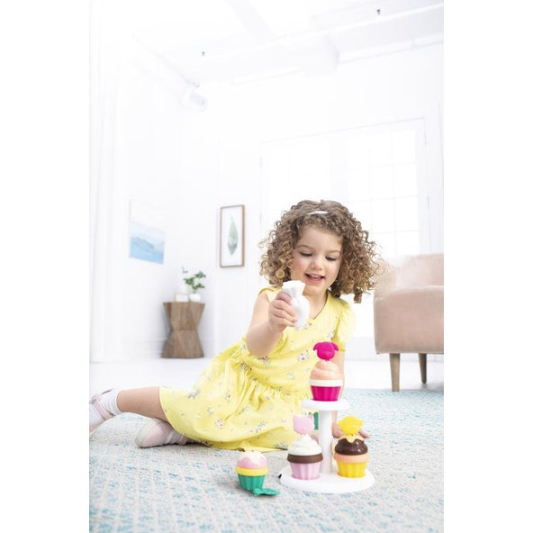 SKIP HOP Zoo stohovacie Cupcakes s meniacimi sa farbami 3y+